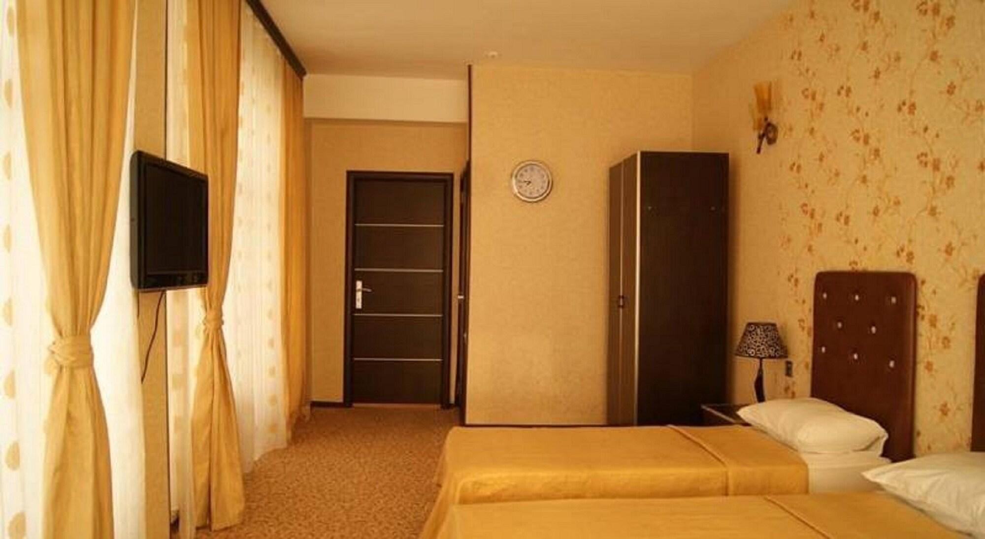Avand Hotel Baku Bagian luar foto