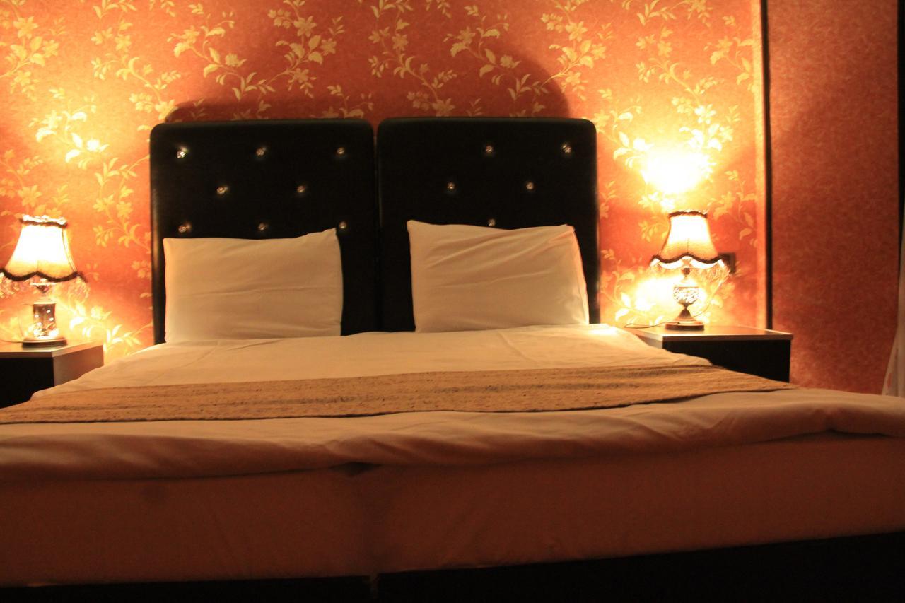Avand Hotel Baku Bagian luar foto